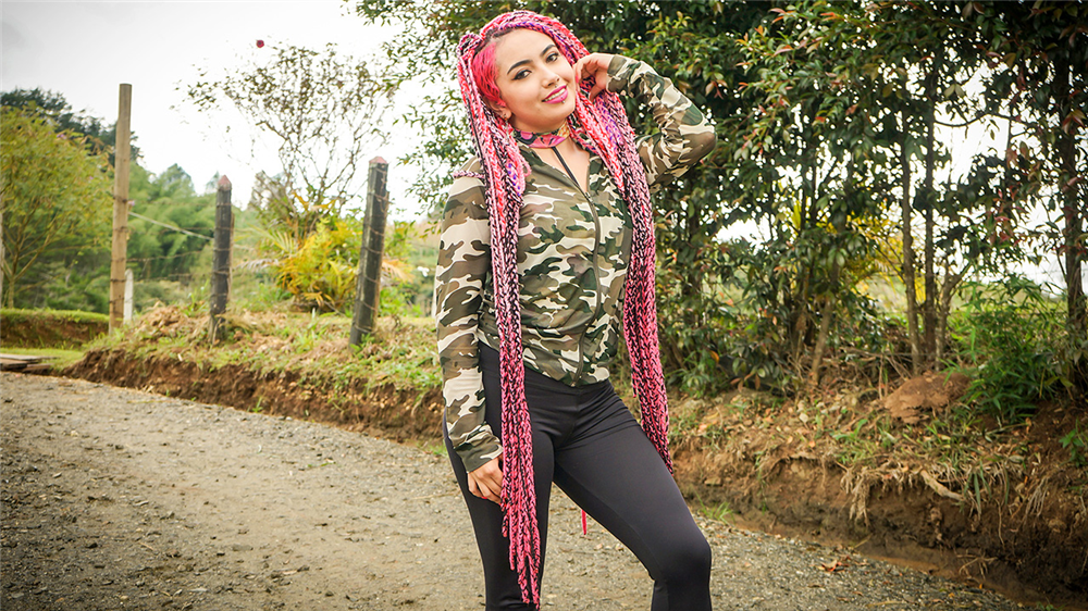 Pink-Hair Latina Pounding - Evolet, Pedro Nel | OyeLoca